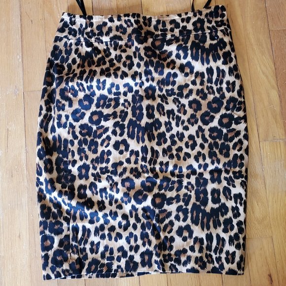 Charter Club Cheetah Print Pencil Skirt Size 6 - Picture 1 of 7